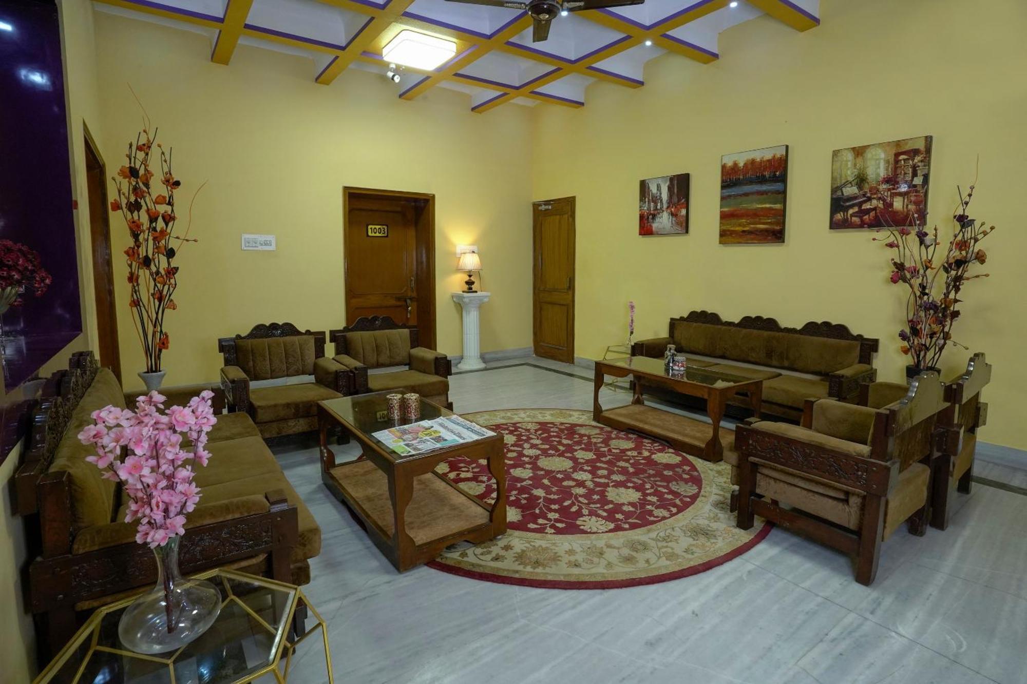 Spot On Nanki Palace Ajmer Extérieur photo